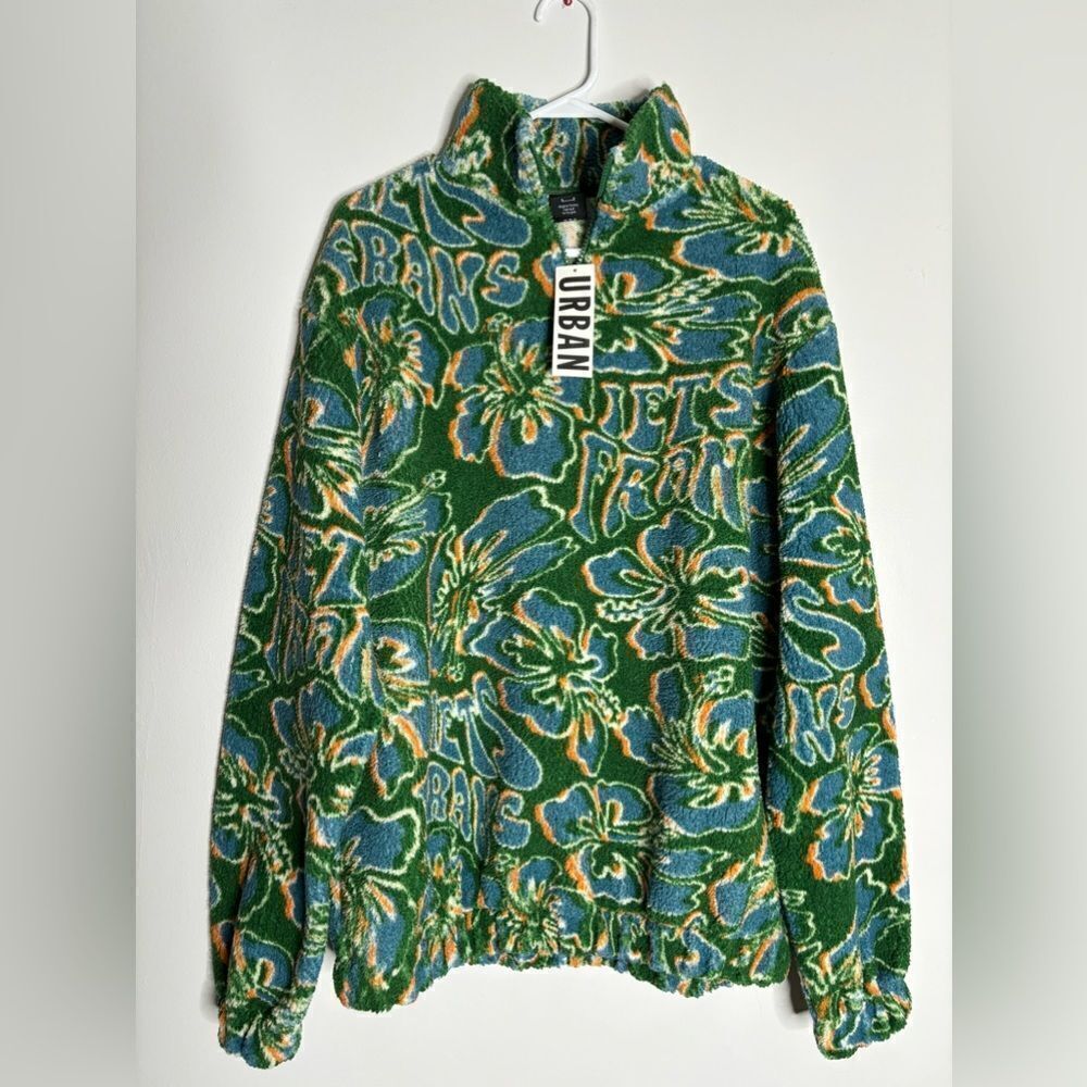 NWT Urban Outfitters Sherpa quarter zip jacket. Small